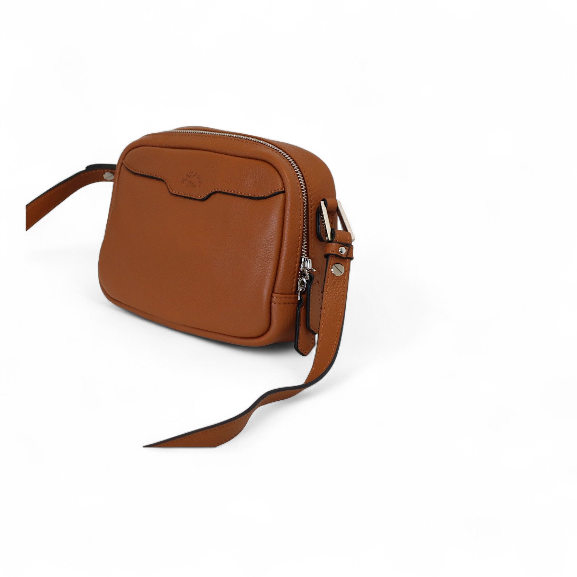 Sac à main en cuir camel avec poignées et poches zippées, élégance et raffinement.