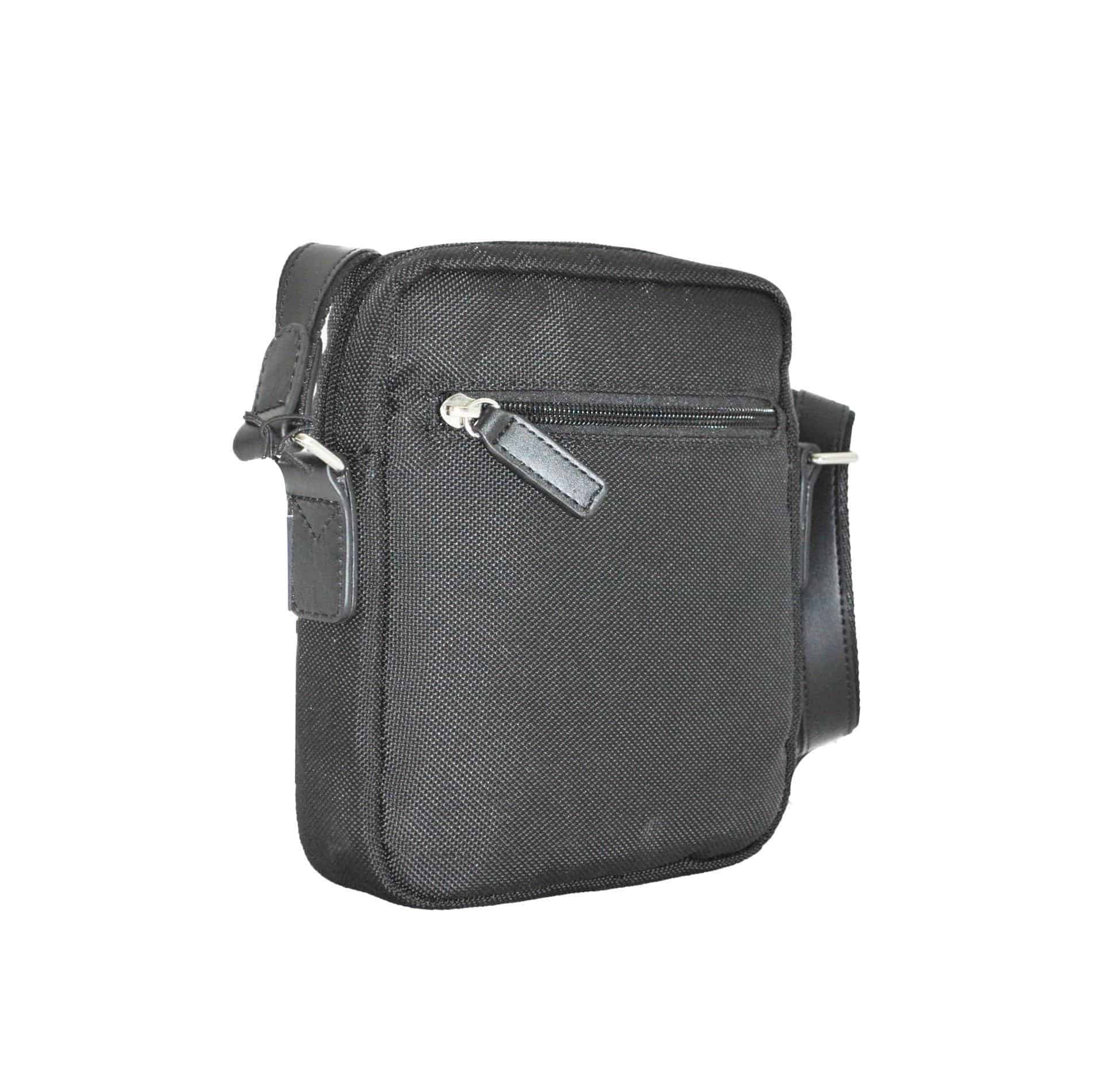 Petite sacoche à bandoulière pour homme. Petite sacoche à bandoulière pour homme