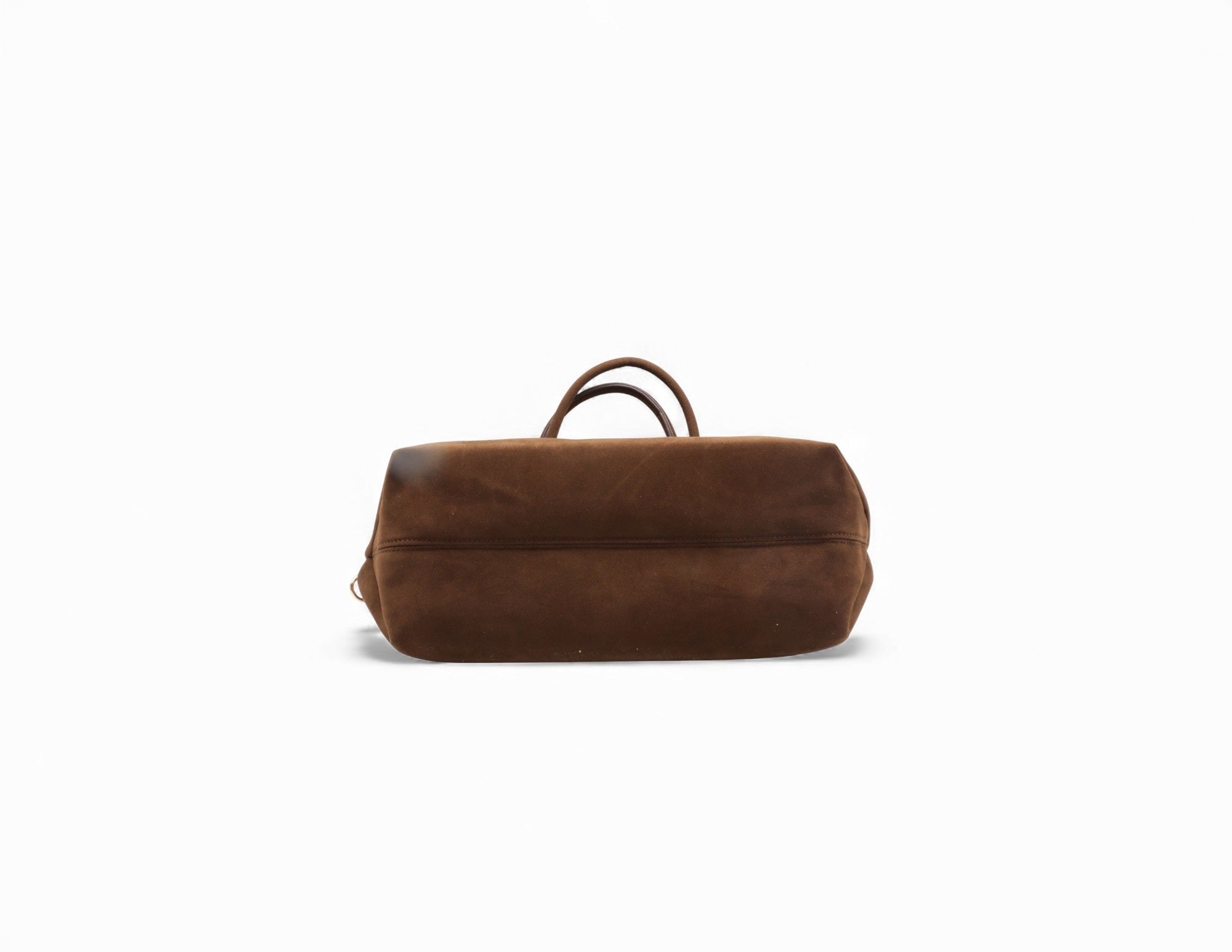 Vintage sac de voyage en cuir marron, élégant et robuste pour homme et femme.
