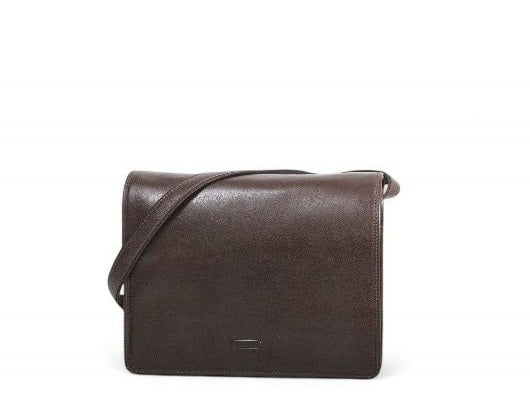 besace en cuir A4 katana marron vue de face
