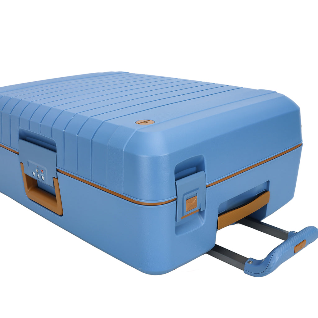 1. Valise trolley bleu en plastique résistant pour voyage.